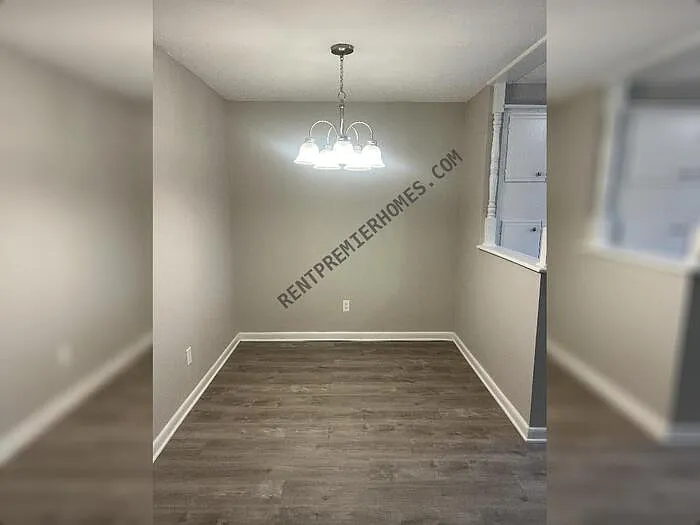 4406 NW 54th St — Photo 12