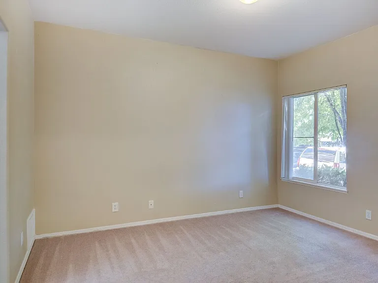 3855 Strawberry Field Grv #D — Photo 15