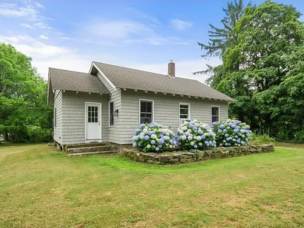64 Parker Rd, Lancaster, MA 01523