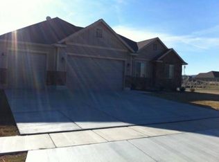389 Hills Dr, Saratoga Springs, UT 84045