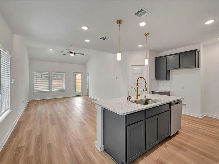 32510 Lantana Fields Rd — Photo 5