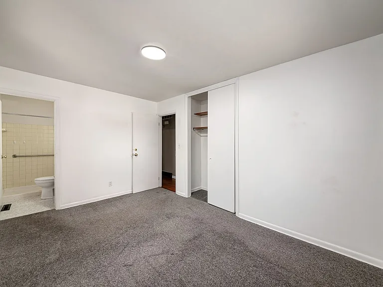 297 E Clearview Ave — Photo 11
