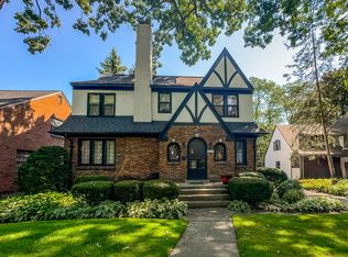 26536 Hendrie Blvd, Huntington Woods, MI 48070