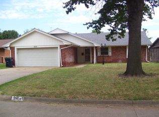 2414 Robin Rdg, Enid, OK 73703