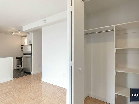 3rd image of 334 W 58th St #12D