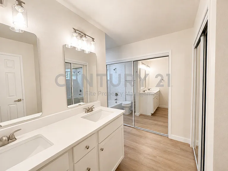 300 Lamesa Ct — Photo 19