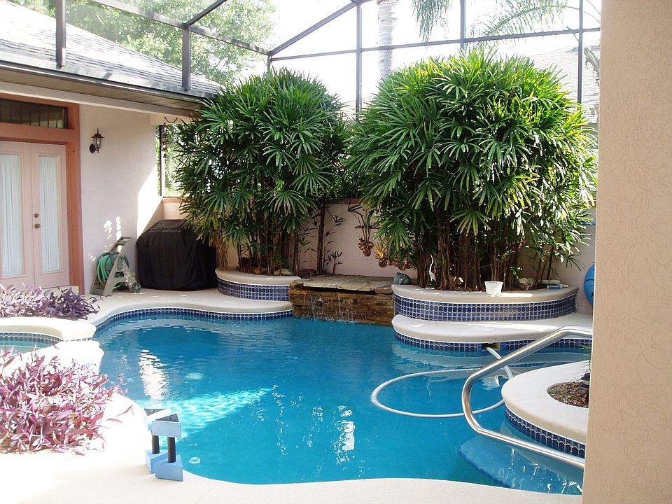 Pool spa inner courtyard