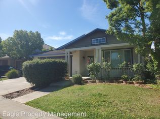 9582 Crisswell Dr, Elk Grove, CA 95624