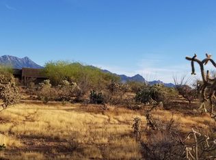 810 E Canyon Rock Rd, Green Valley, AZ 85614