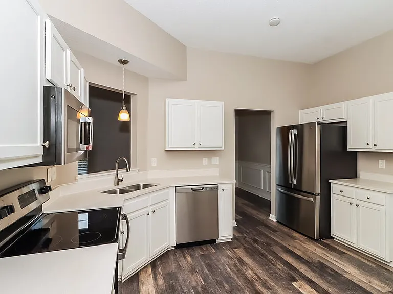 4272 Maybrook Ct SW — Photo 8