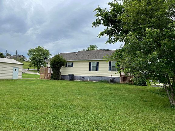 3rd image of 1035 Barker Dr