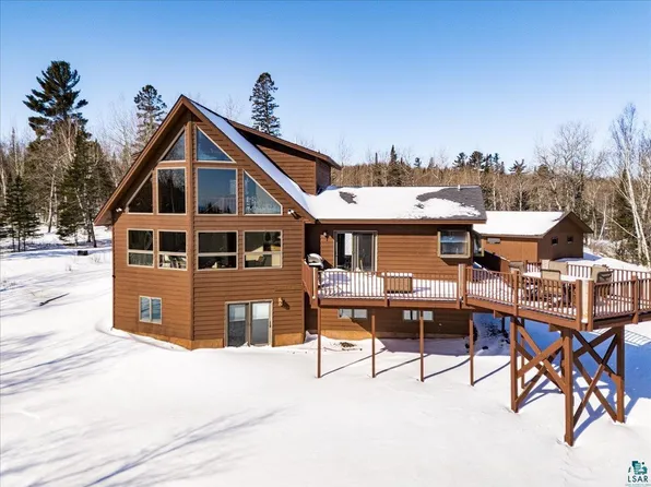 960 Deerview Ln, Two Harbors, MN 55616