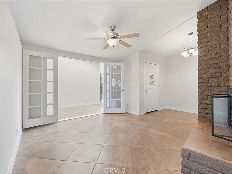 253 Princeton Dr — Photo 5