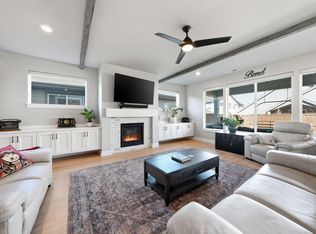 3026 NE Red Jasper Pl, Bend, OR 97701