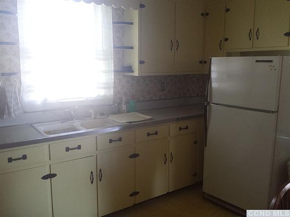 2nd image of 255 Fairview Ave