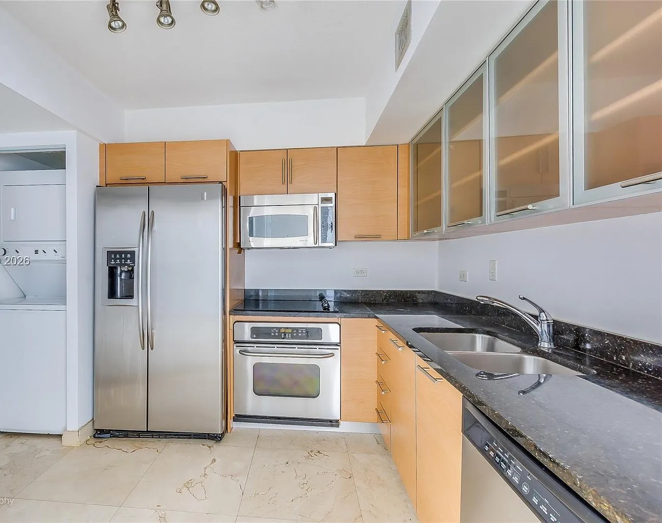 2 bed, 1110 sqft, $3,500 — Photo 4