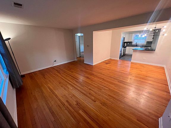 3rd image of 225 W Johnson St APT 2A