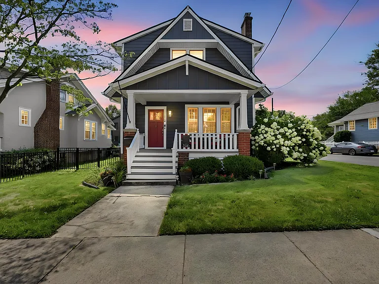 Welcome to 236 N Edgewood Street in Lyon Park