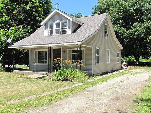 2nd image of 3146 Memorial Dr