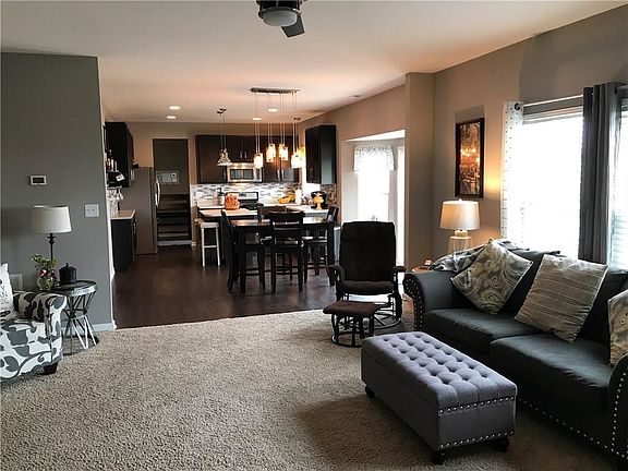 Looking into Morning Room and Kitchen from the Family Room