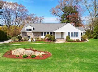 17 Aspen Rd, Scarsdale, NY 10583