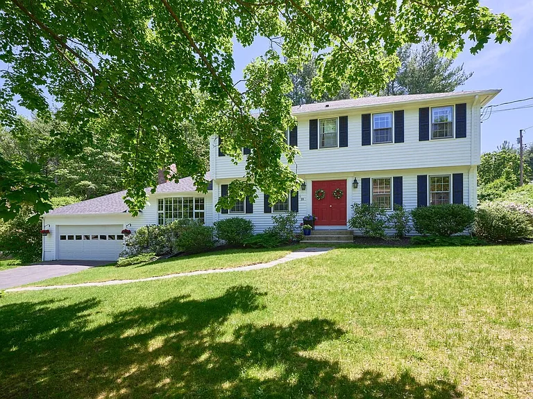 Townsend Dr — Photo 2