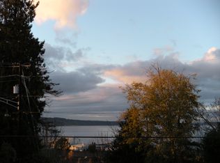 905 2nd St, Mukilteo, WA 98275