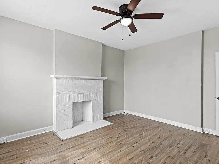 2833 Miami St — Photo 30
