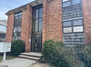 68-70 Montgomery St., Unit 7 #7, Bloomfield Twp., NJ 07003