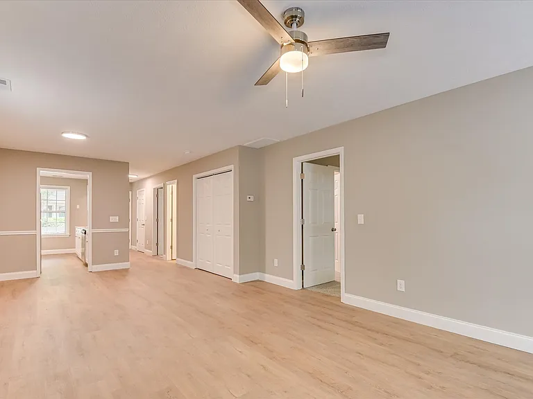 100 Kelly Dr SW — Photo 20
