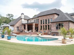 6006 W Kennedy Dr, Fayetteville, AR 72704