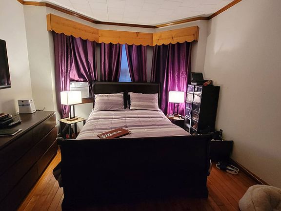 3rd image of 6504 Admiral Ave Floor 2