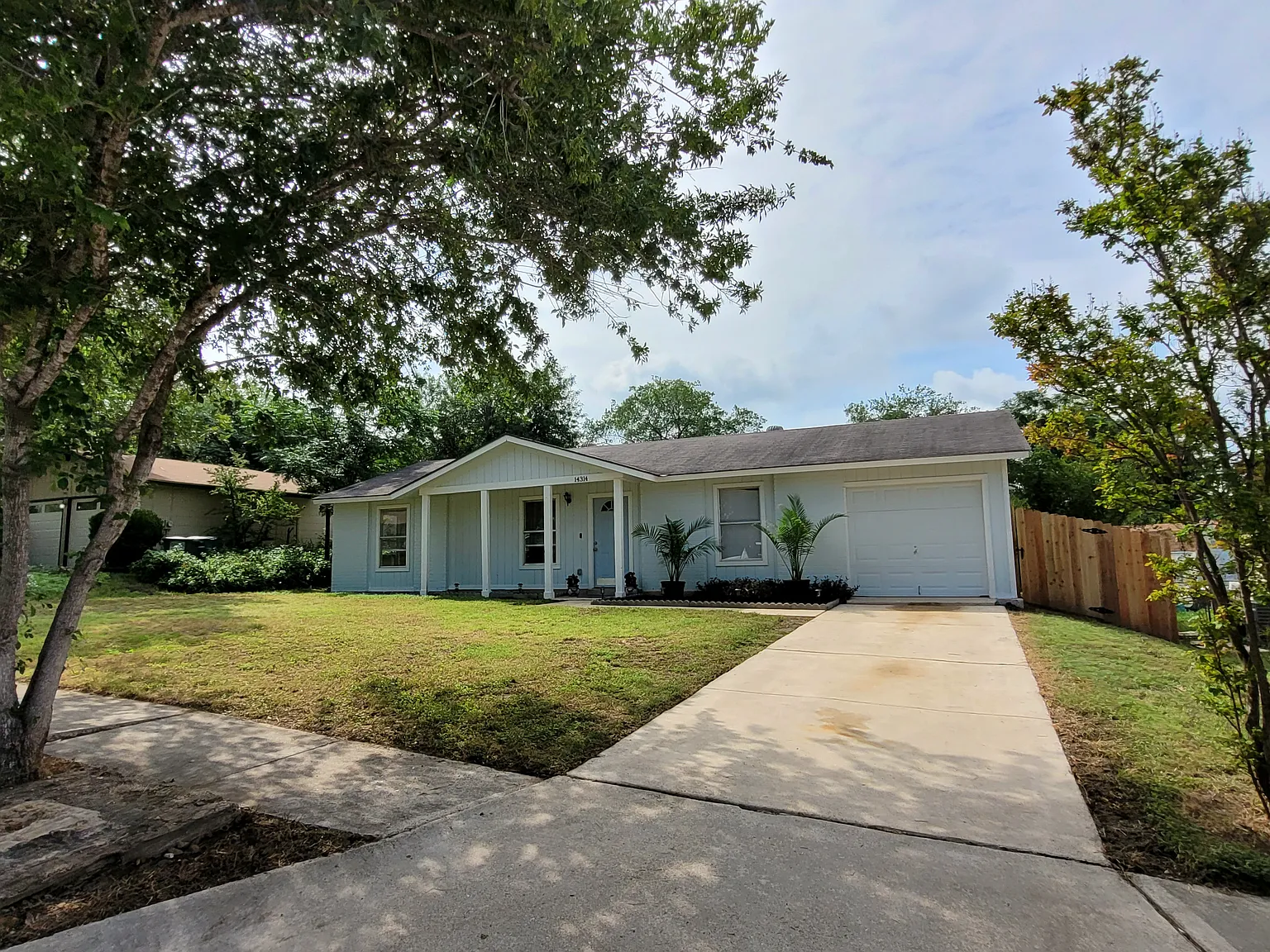 14314 Angus St — Photo 1
