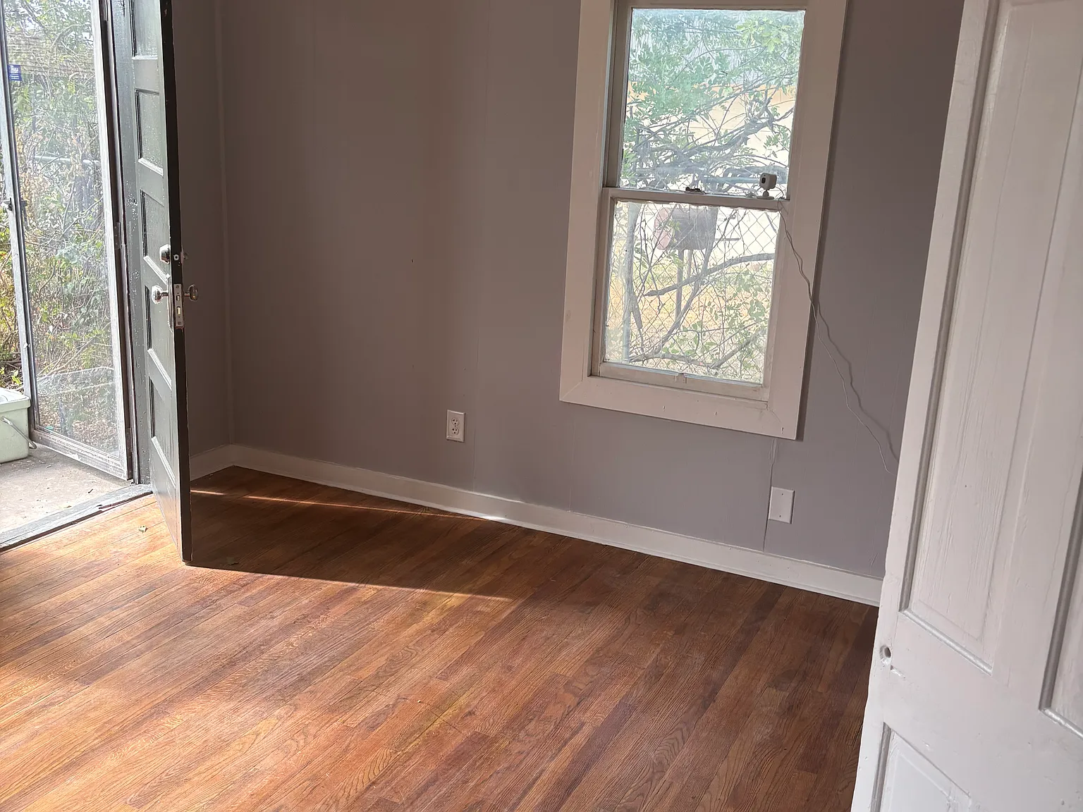 2 bed, 850 sqft, $1,250 — Photo 3