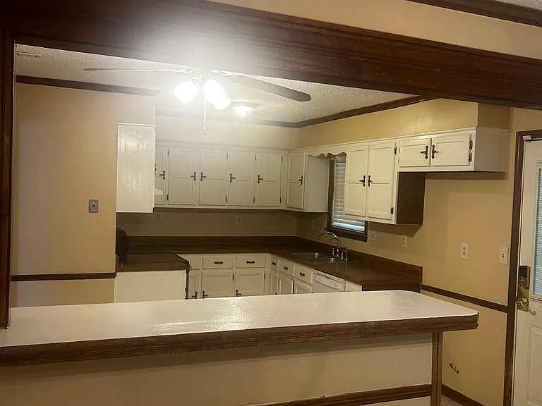 500 Bedlington Dr — Photo 10