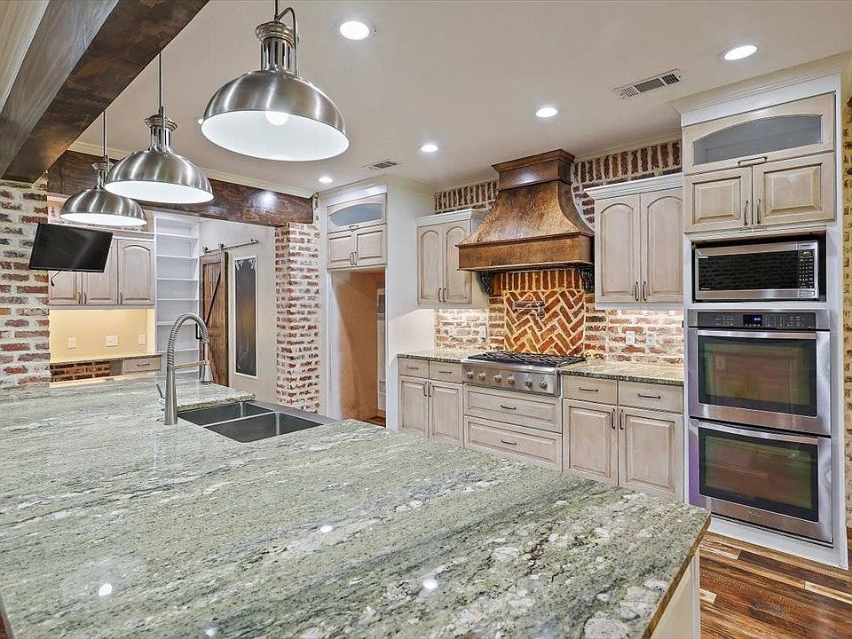 1st image of 4299 Henderson Rd