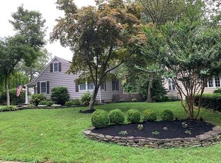 20 Cedar Dr, Toms River, NJ 08753