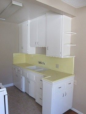 1st image of 446 Gaviota Ave APT 7