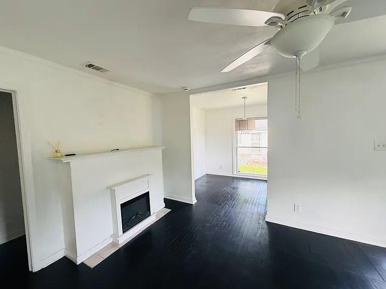 5912 Belgrade Ave — Photo 6