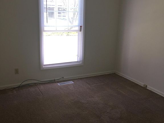 4th image of 26 Trenton Sq #T-45