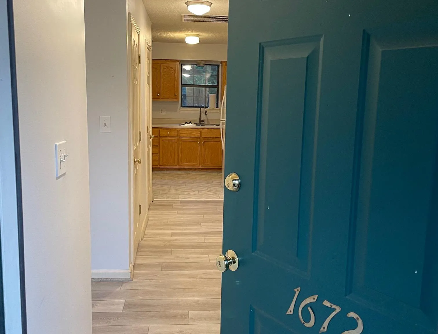 3 bed, 1421 sqft, $1,750 — Photo 4