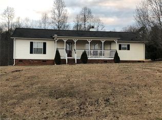 1290 Tillotson Rd, Pinnacle, NC 27043