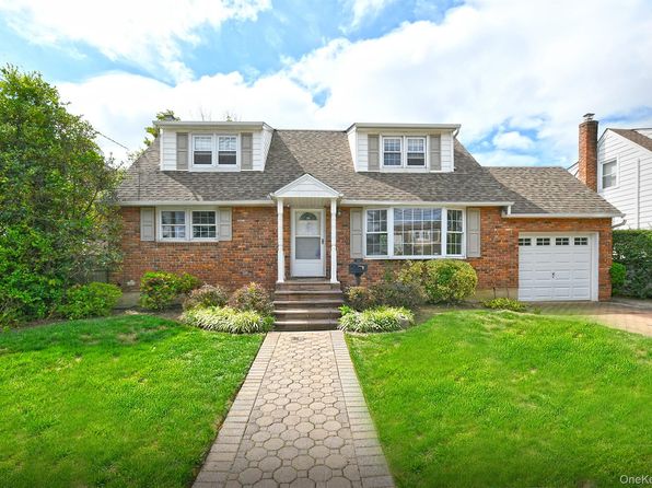 728 Bellmore Rd