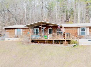67 Eagle Ln, Hayesville, NC 28904