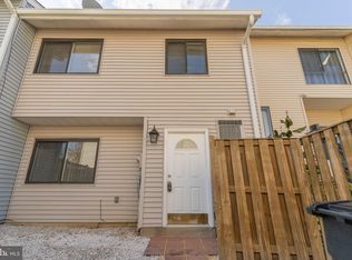 8708 Village Sq, Alexandria, VA 22309