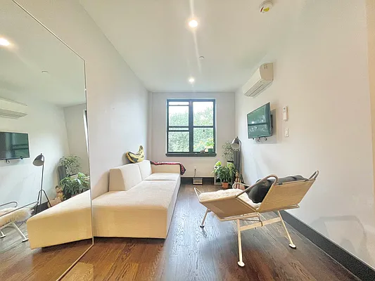 Rented by Doorway NYC, LLC | media 8