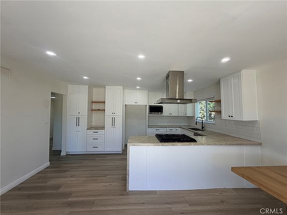 4th image of 2448 Cuatro Dr
