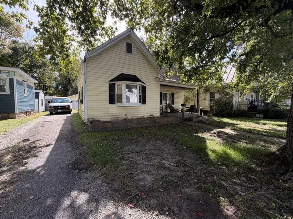 314 E Fancy St, Blanchester, OH 45107