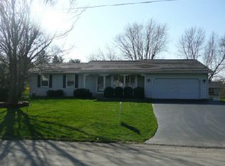 212 S West St, Byron, IL 61010