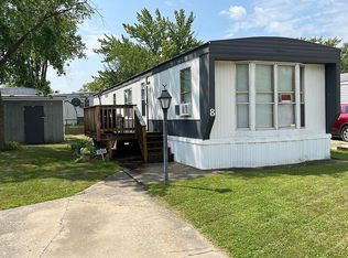 8 Fairmont Dr, Diamond, IL 60416